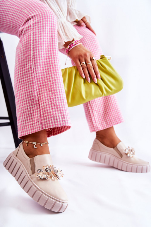 Stiilsed spordijalatsid naturaalsest nahast Slip-On kaunistustega beeži värvi Mirana