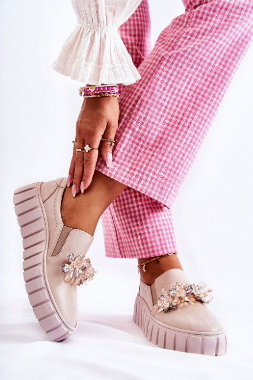 Stiilsed spordijalatsid naturaalsest nahast Slip-On kaunistustega beeži värvi Mirana