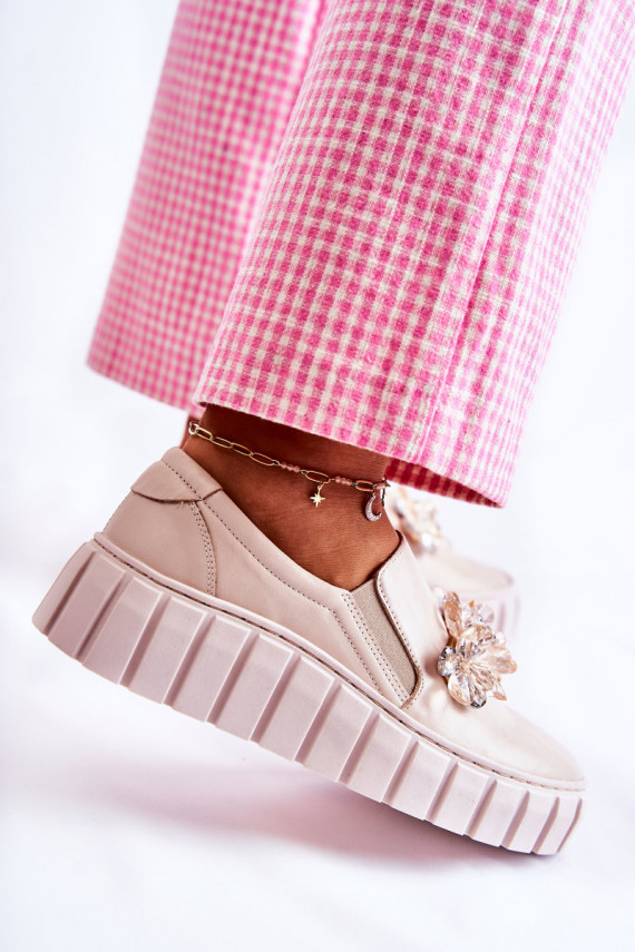 Stiilsed spordijalatsid naturaalsest nahast Slip-On kaunistustega beeži värvi Mirana