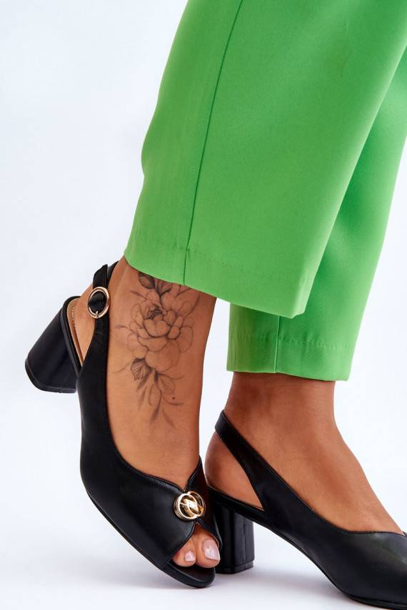 Moekad Naistesandaalid  kõrge jämeda kontsaga mustad Hette