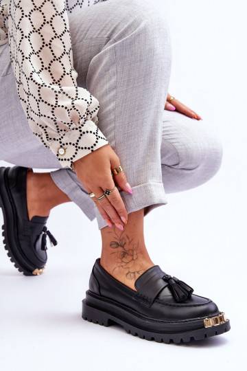 Klassikalise mudeli jalatsid Mokassiinid narmastega mustad Lonisa 2