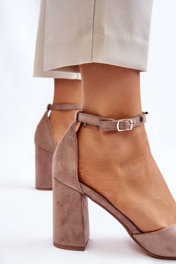 Kingad kõrge jämeda kontsaga beeži värvi Lexie