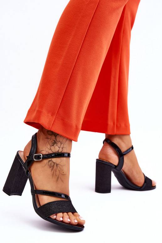 läikiv sandaalid kõrge jämeda kontsaga mustad Alicia