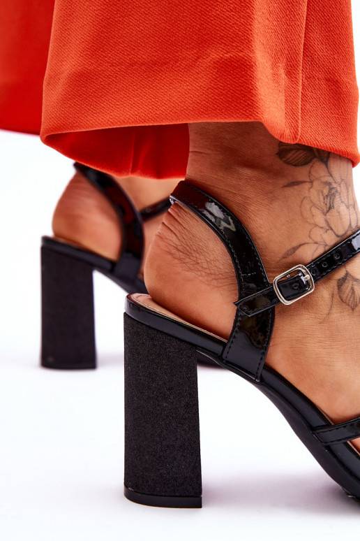 läikiv sandaalid kõrge jämeda kontsaga mustad Alicia