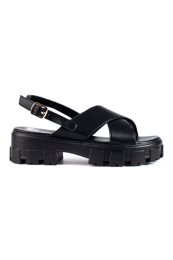 mustad kingad paksul platvormil Vinceza