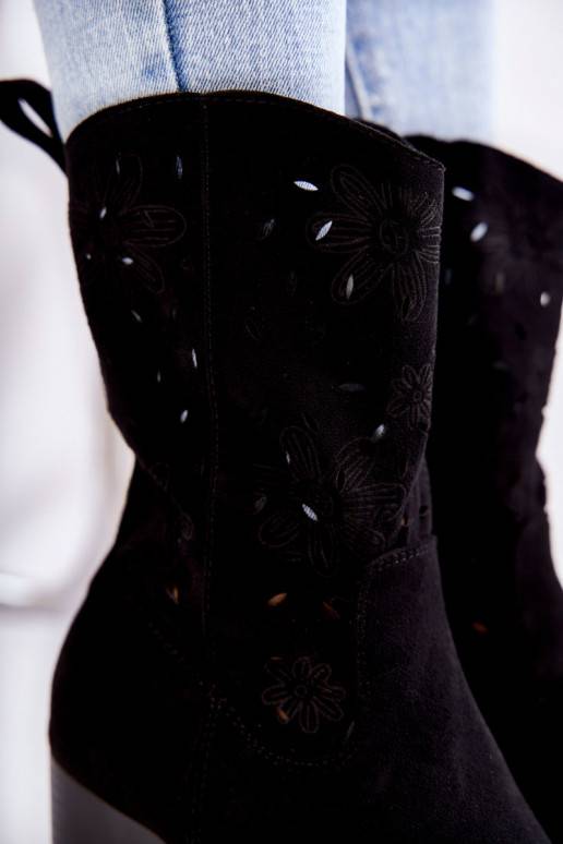   seemisnakhsed kauboistiilis saapad lilledega mustad Ariane