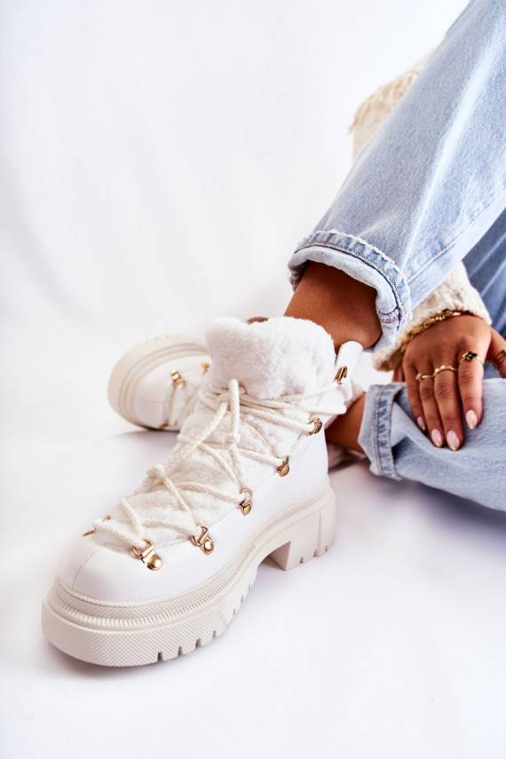   voodriga Naiste poolsaapad jalanõud valget värvi Arisa