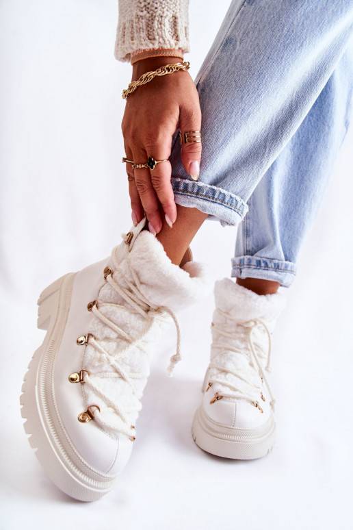   voodriga Naiste poolsaapad jalanõud valget värvi Arisa