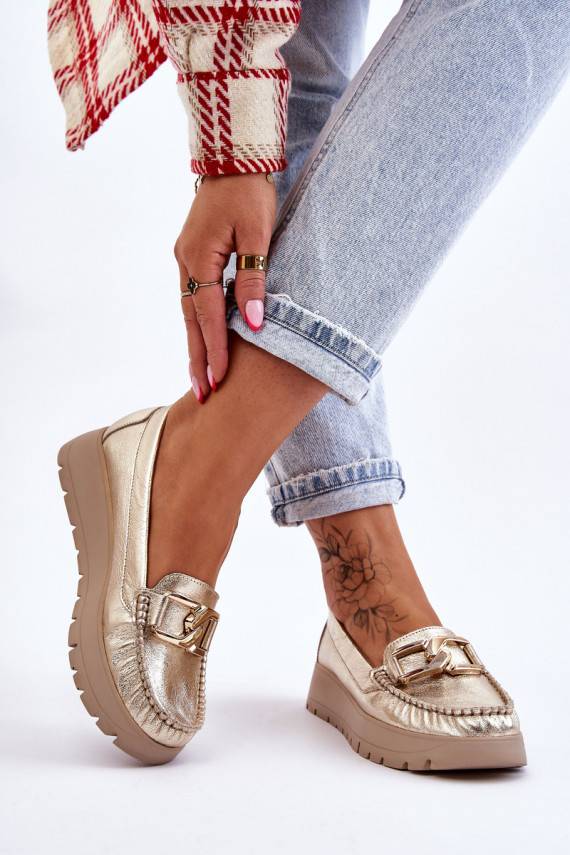   Mokassiinid platvormiga kaunistustega Kuldset värvi Desmond