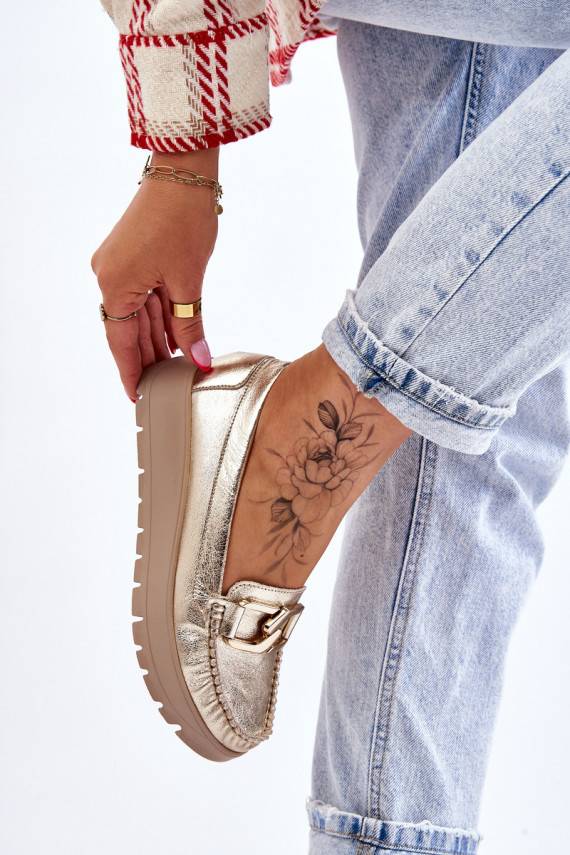   Mokassiinid platvormiga kaunistustega Kuldset värvi Desmond