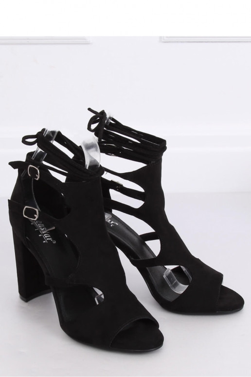 Kõrge kontsaga rihmikud Inello