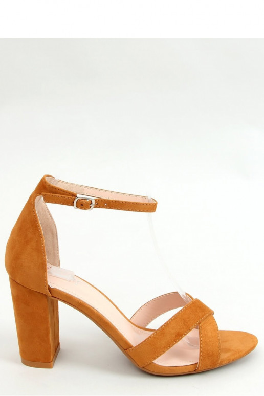 Kõrge kontsaga rihmikud  Inello