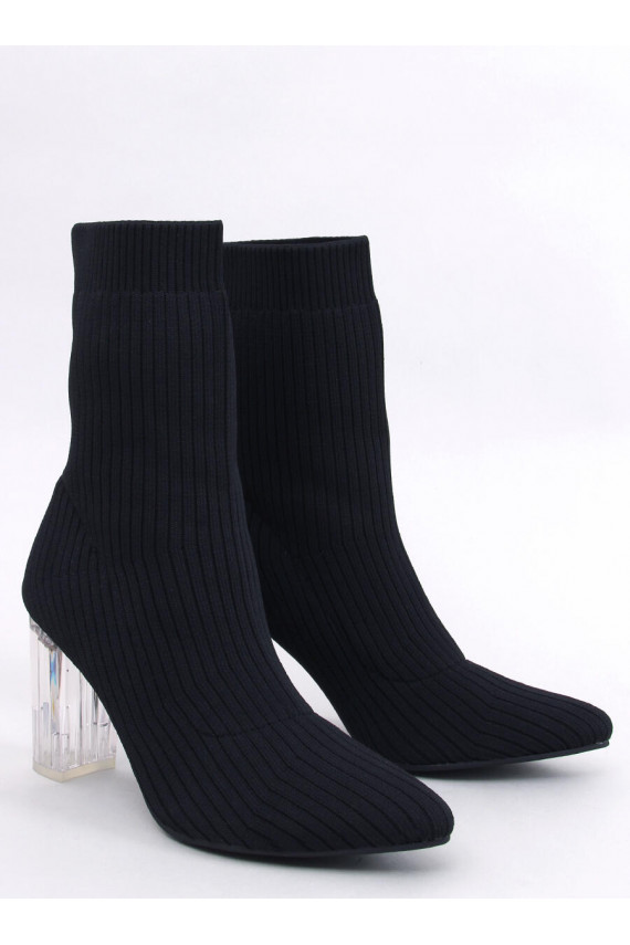 Naiste poolsaapad  na przezroczystym obcasie DESTANI BLACK