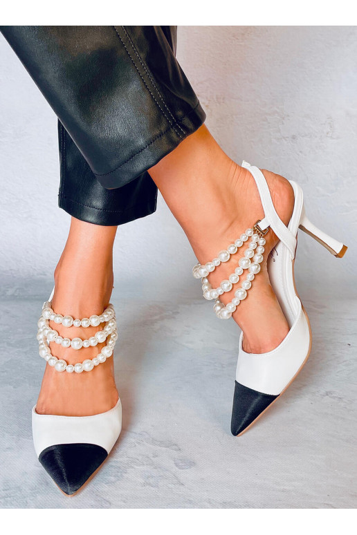 Kingad  pärlitest kaunistustega HARMONY WHITE