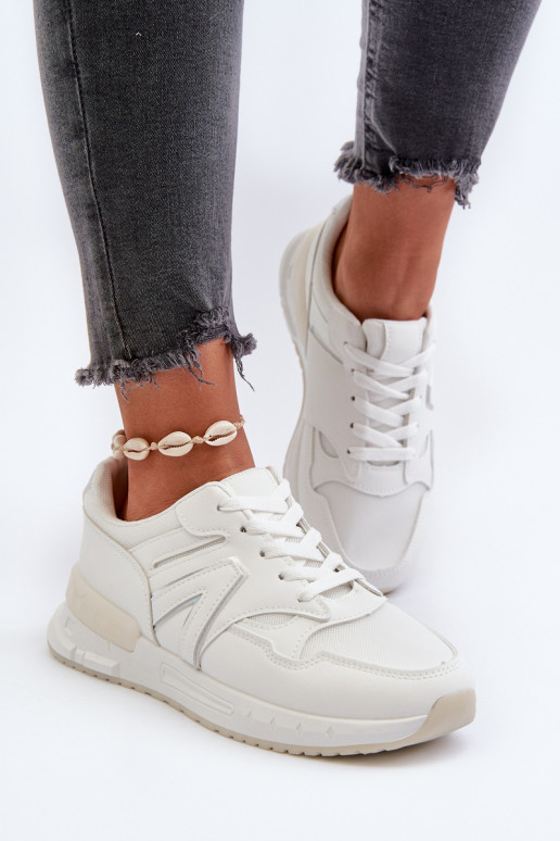 Sneakers tüüpi jalanõud   eko-nahast valget värvi Vinelli
