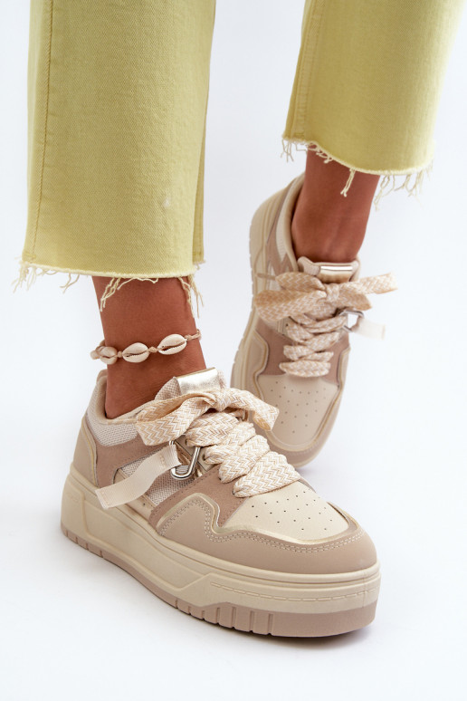 Sneakers tüüpi jalanõud   platvormiga eko-nahast beeži värvi Moun