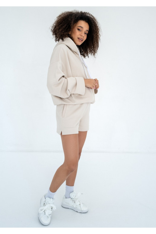 Bane - kookosevärvi lühikesed püksid Bane - kookosevärvi lühikesed püksid