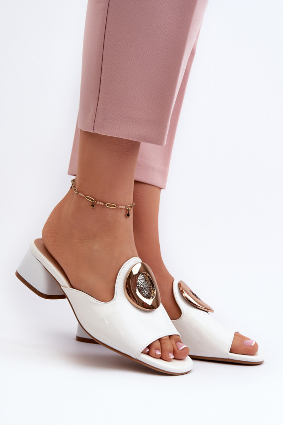 Elegantsed Laque naiste plätud   valget värvi Uzimila