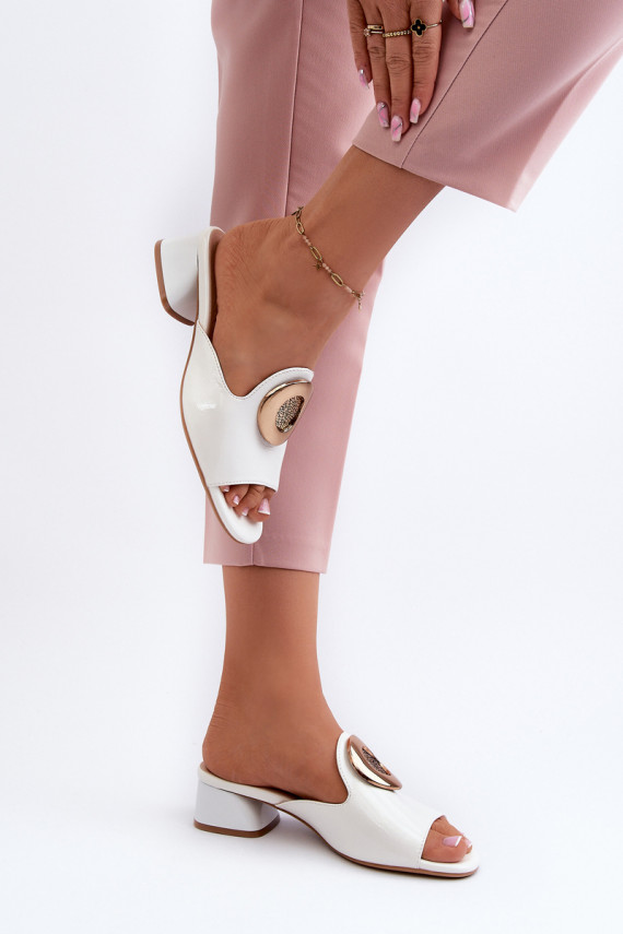 Elegantsed Laque naiste plätud   valget värvi Uzimila