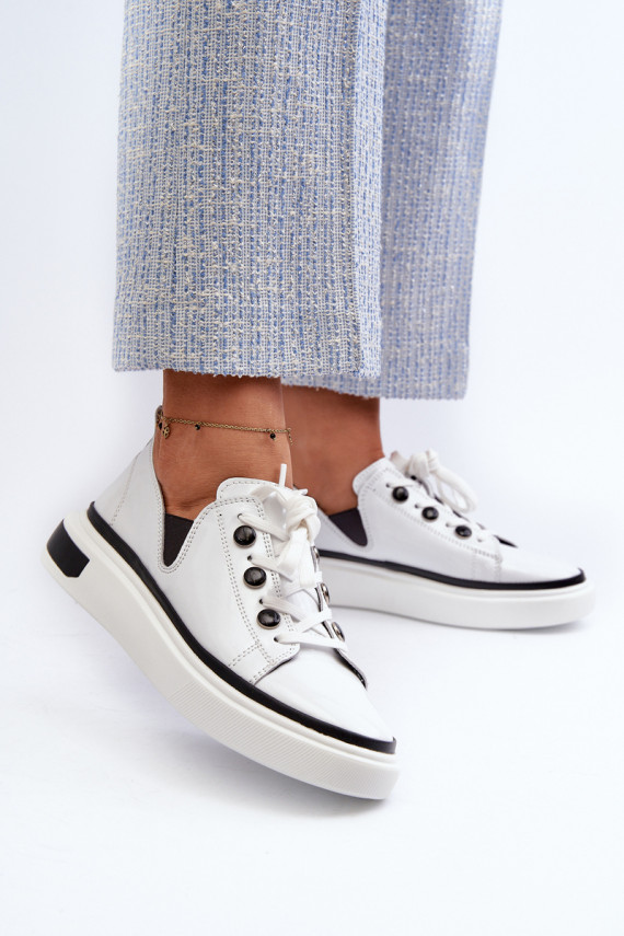 Laque Sneakers tüüpi jalanõud valget värvi