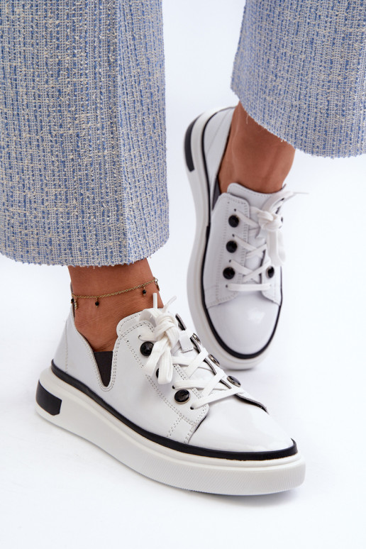 Laque Sneakers tüüpi jalanõud valget värvi