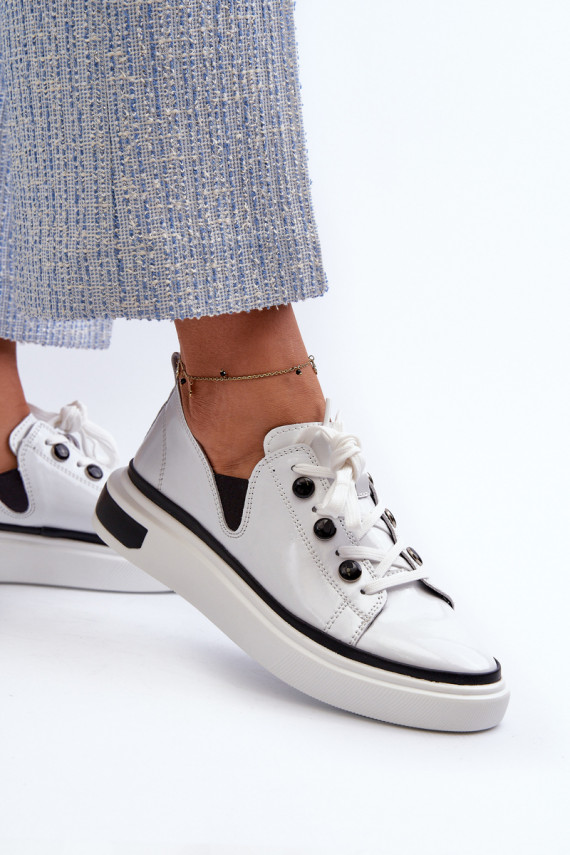 Laque Sneakers tüüpi jalanõud valget värvi