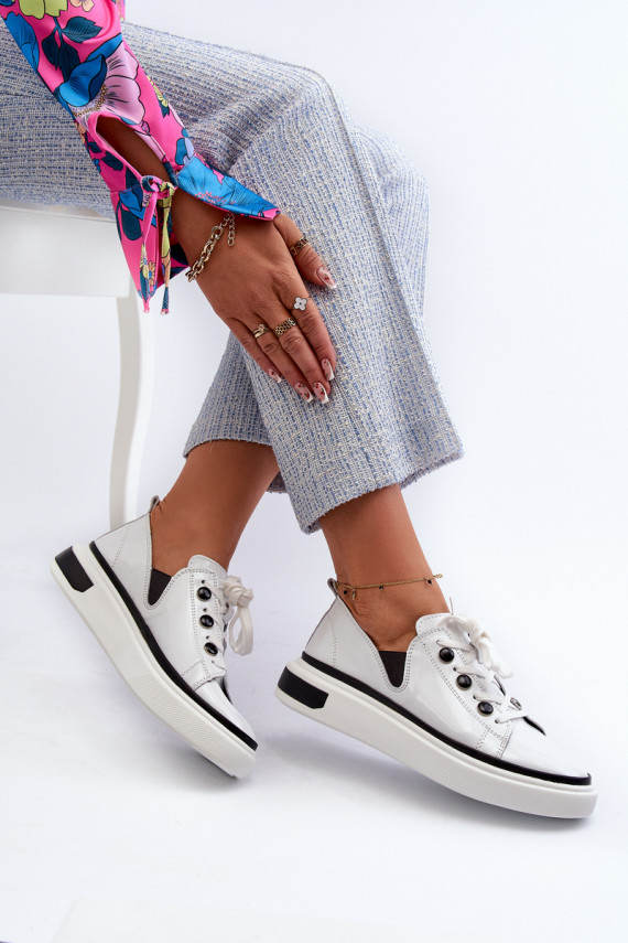 Laque Sneakers tüüpi jalanõud valget värvi