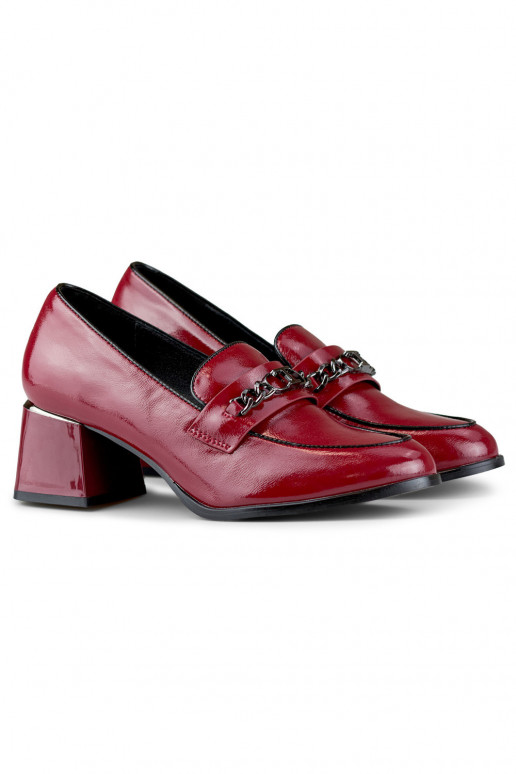 Elegantsed punased madalad kingad