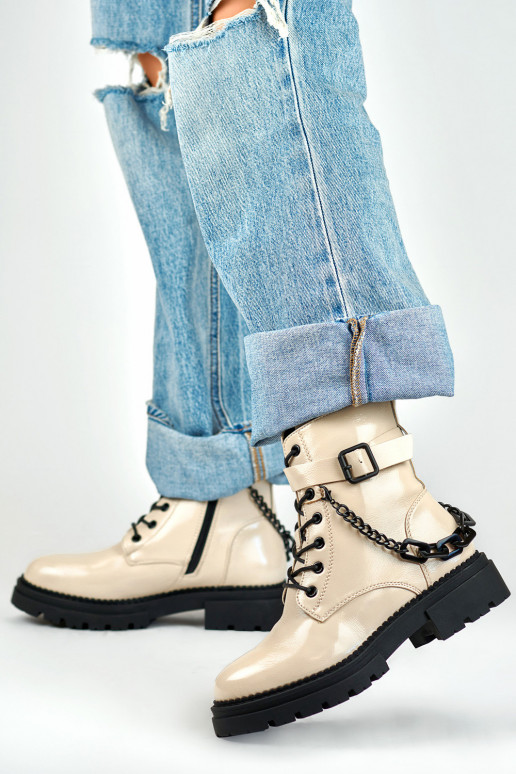 Beežid lakk-kingad naiste kontsad...