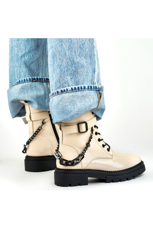 Beežid lakk-kingad naiste kontsad...