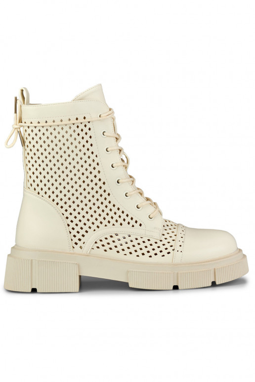 Naiste aetud beežid pitsiga kingad