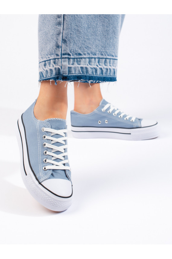 helesinist värvi   Naiste saapad 