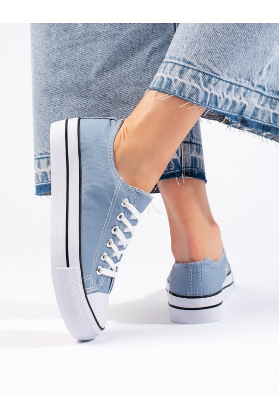 helesinist värvi   Naiste saapad 