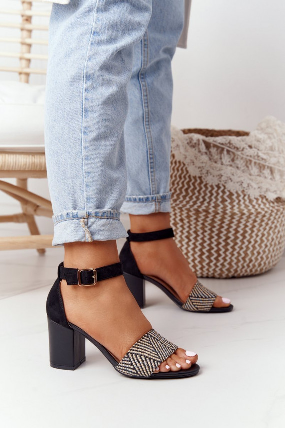 sandaalid  kõrge jämeda kontsaga mustad Honeymoon