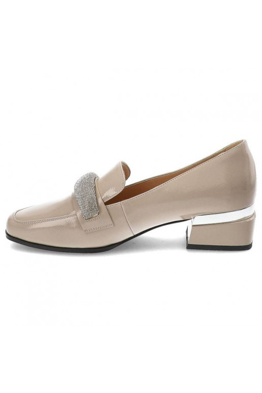 Lakitud mokassiinid...