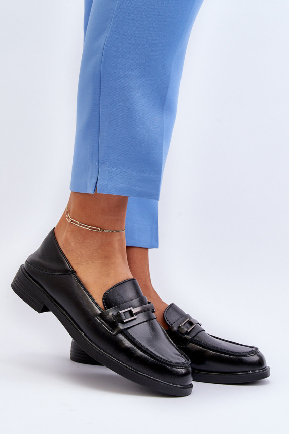 Naiste loafers must Nurea