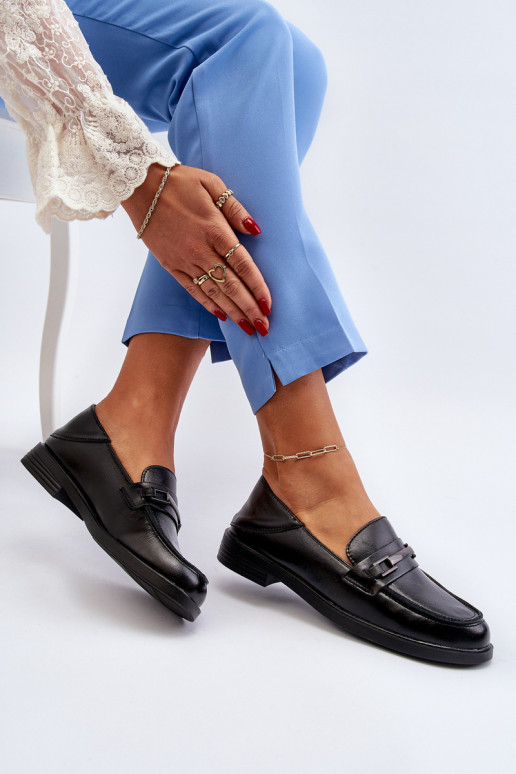 Naiste loafers must Nurea