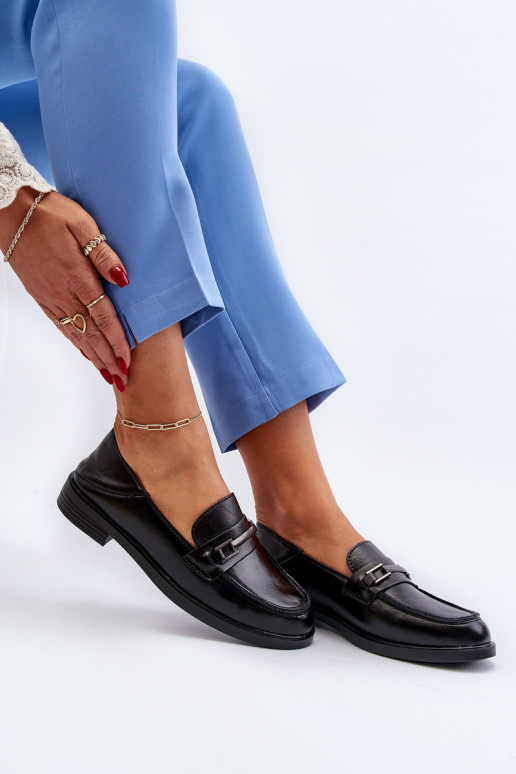 Naiste loafers must Nurea