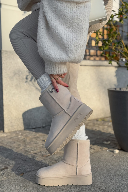 Kõrge nööpidega lumesaapad Naiselik platvormiga Big Star OO274897 Elevandiluu värvi