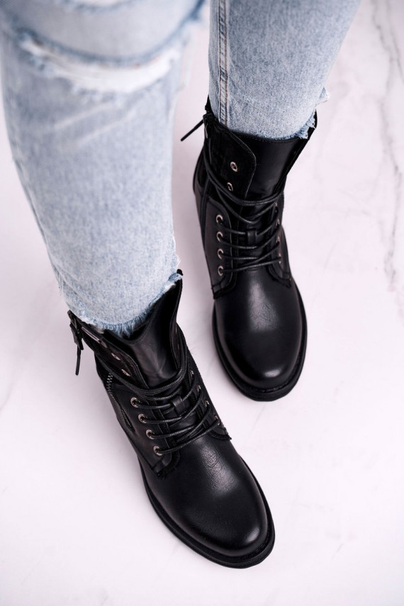 Stiilsed jalanõud mustad Perfecto