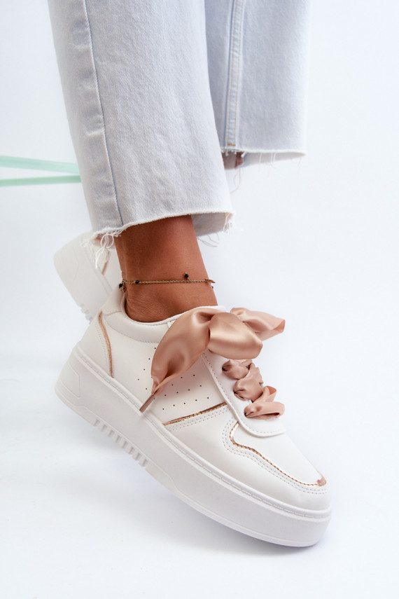 Naiselik Sneakers tüüpi jalanõud platvormiga valget värvi Tessama