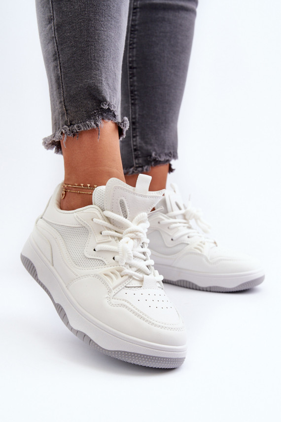 Sneakers tüüpi jalanõud Naiselik platvormiga valget värvi Etnaria