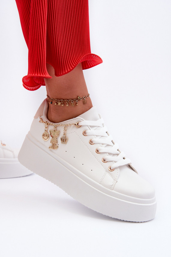 Sneakers tüüpi jalanõud Naiselik platvormiga Ripatsidega valget värvi Tivissa