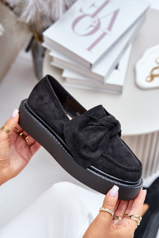 Kullatud tallaga naiste mokassiinid lipsukesega mustad Naivine