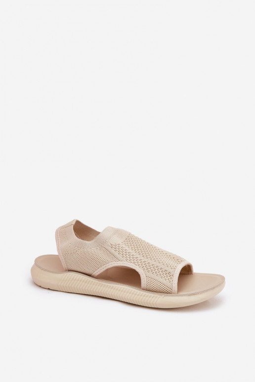 Sportliku stiiliga Naistesandaalid beeži värvi Cesys