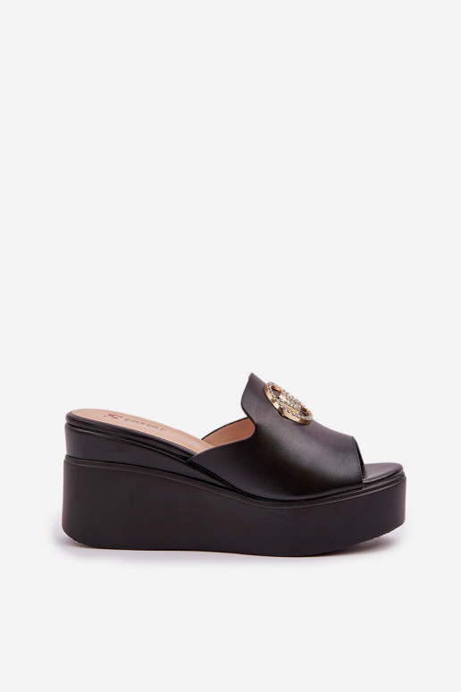 Sussid platvormiga I Koturnie kaunistustega mustad Nanessia