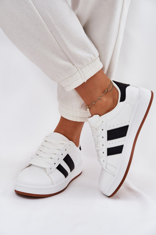 Sneakers tüüpi jalanõud Naiselik eko-nahast valget värvi Arlenina