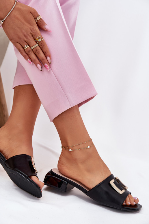 Elegantsed naiste plätud Klocke Ze Kuldset värvim Detalem Vinceza 62229 mustad