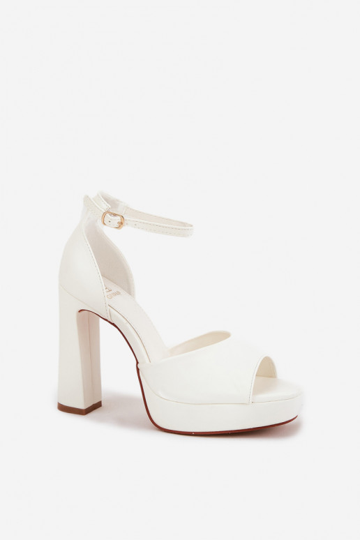 Naistesandaalid ja platvorm Eko Nahk valget värvi Lomman