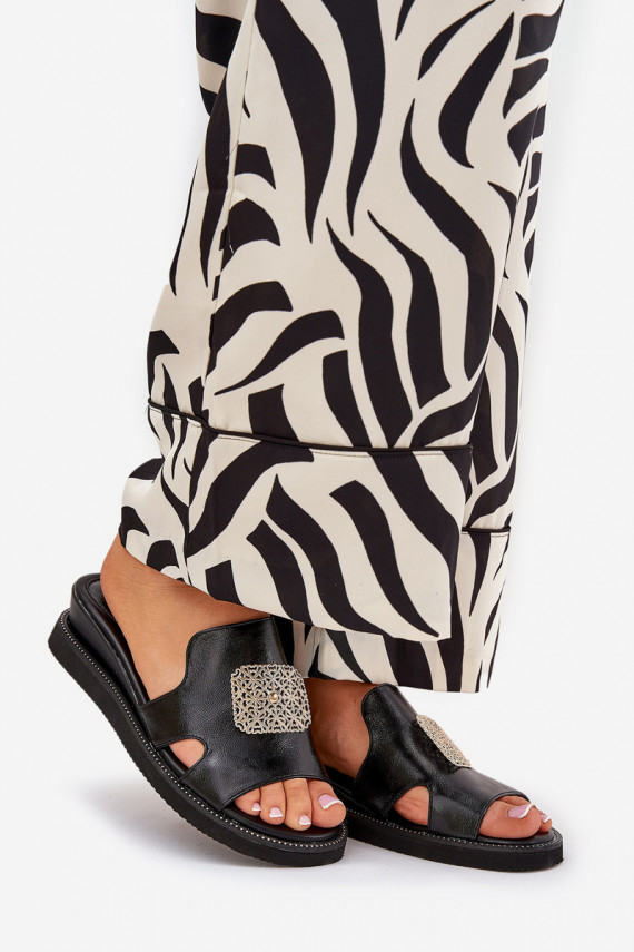 naiste plätud Kiilu peal Eko Nahk kaunistustega mustad Sarela